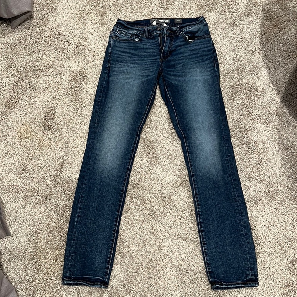 Buckle Alec blue jeans. Size 30/30